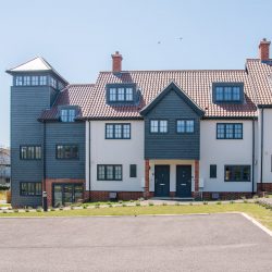 Stay in Suffolk 3 Oaks Court Outside-min Stay in Suffolk 3 Oaks Court Outside-min