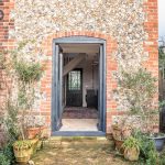 Stay in Suffolk Tithe Barn Door Stay in Suffolk Tithe Barn Door