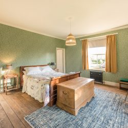 Red House Farm Bedroom Stay in Suffolk-min